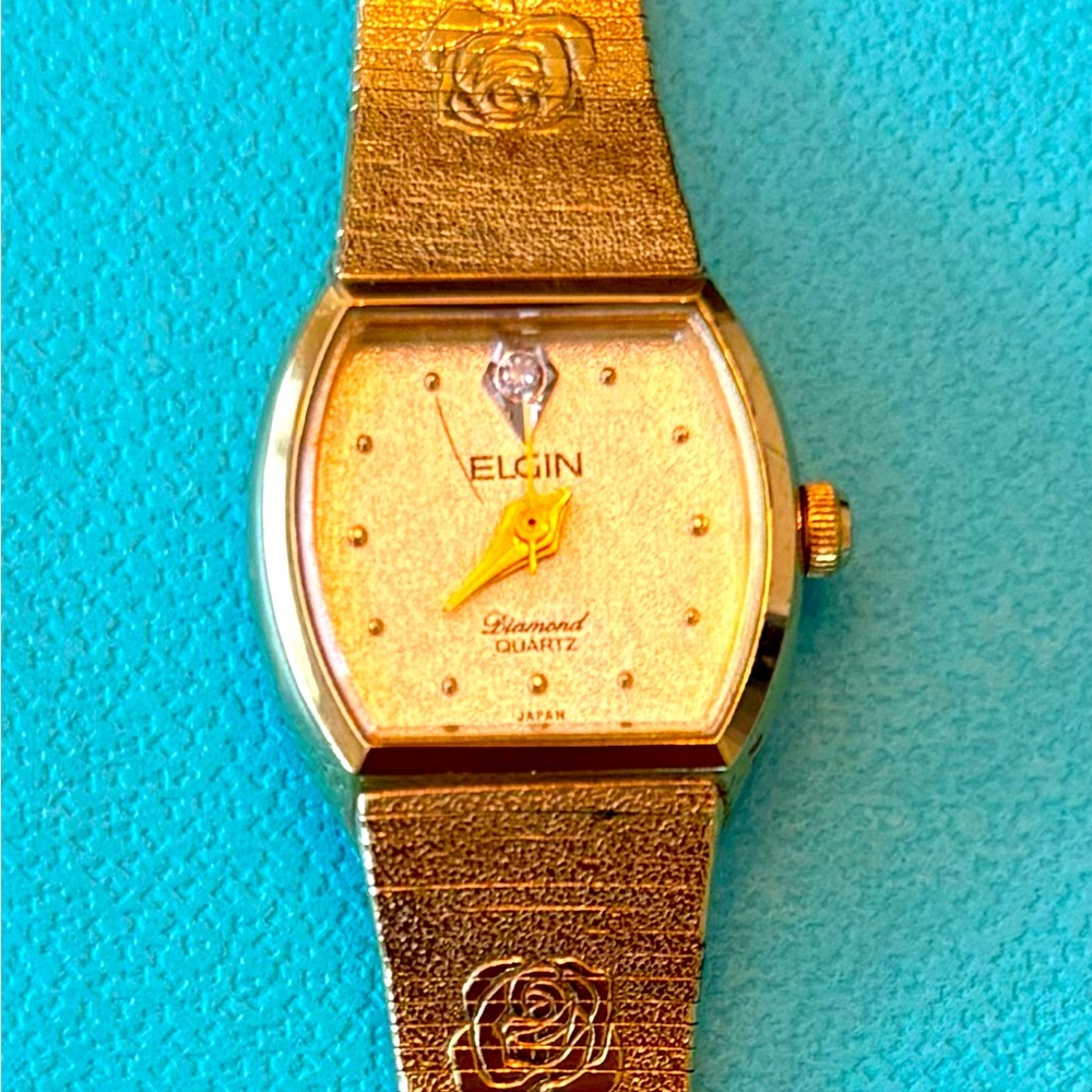 Vintage watch, gold plated, adjustable band
